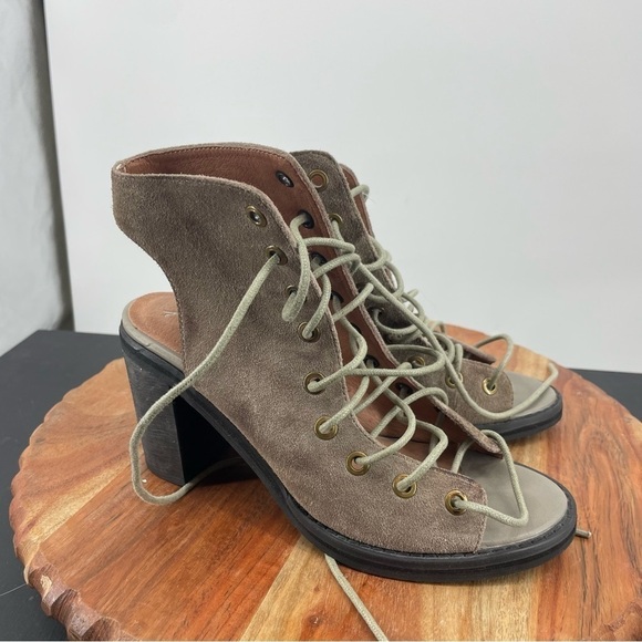 Jeffrey Campbell Free People Lace Up Ankle booties open toe taupe suede 6 50123 - Picture 1 of 6